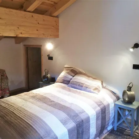 Ferme Saint-aubin * סנט-פואה-טארונטז